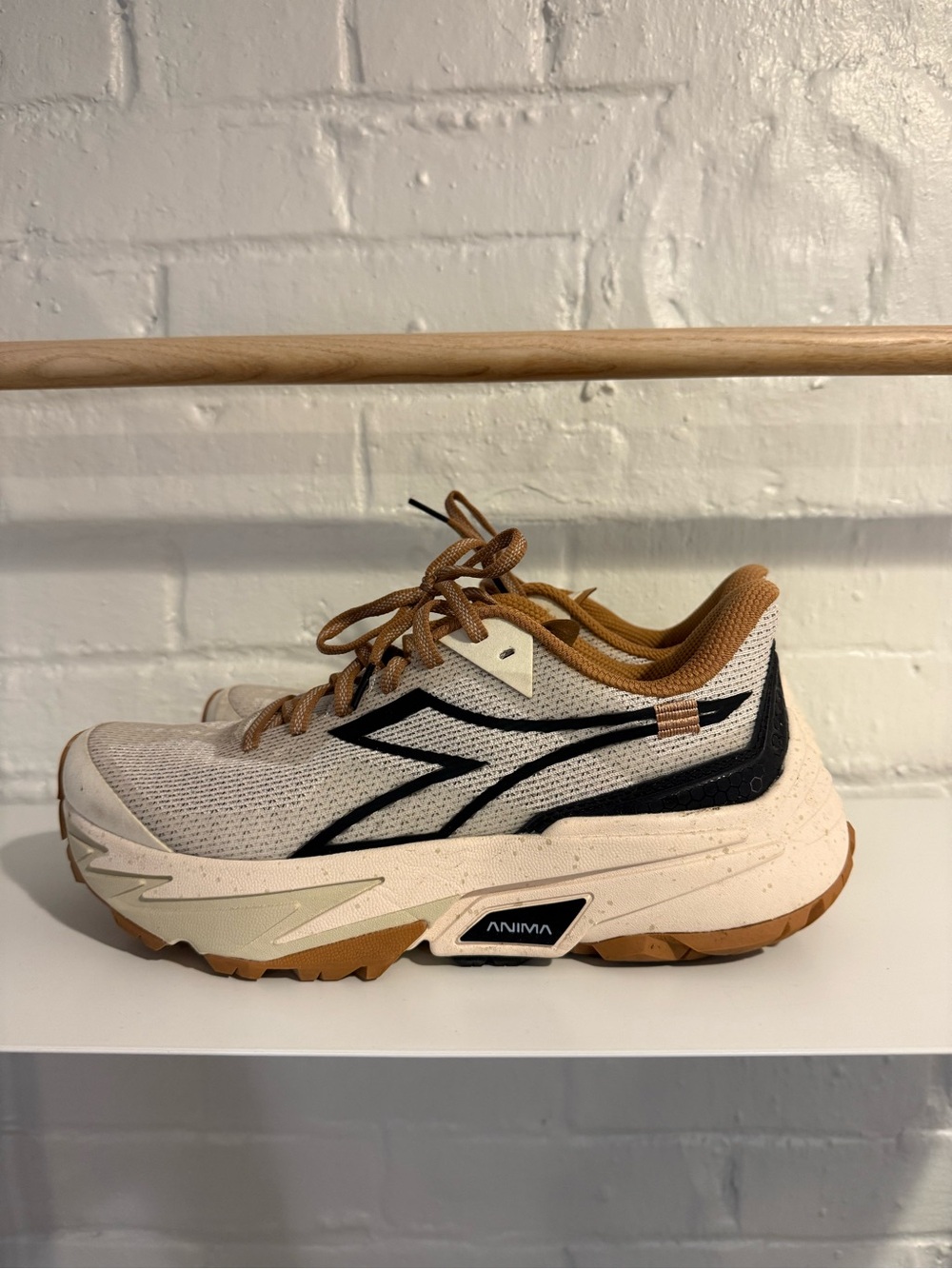 Diadora trail running shoe - black and tan - women’s 8.5